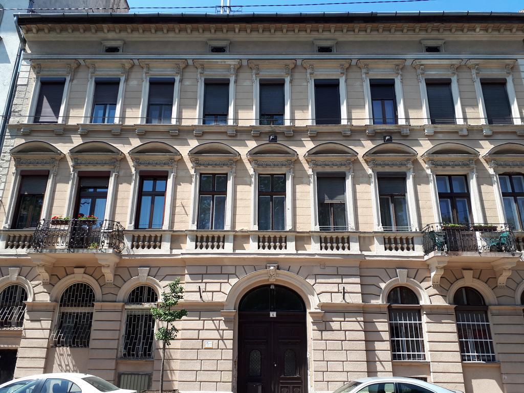 R&R Apartment Dembinszky Будапеща Екстериор снимка