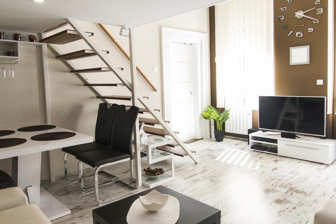R&R Apartment Dembinszky Будапеща Екстериор снимка
